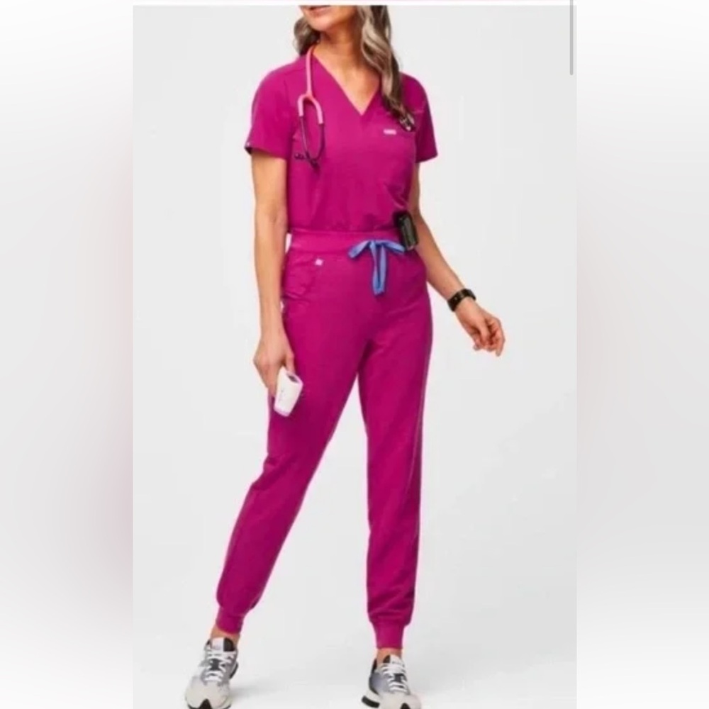Figs set  - Bright Pink and Blue. Zamora pants and Catrina top